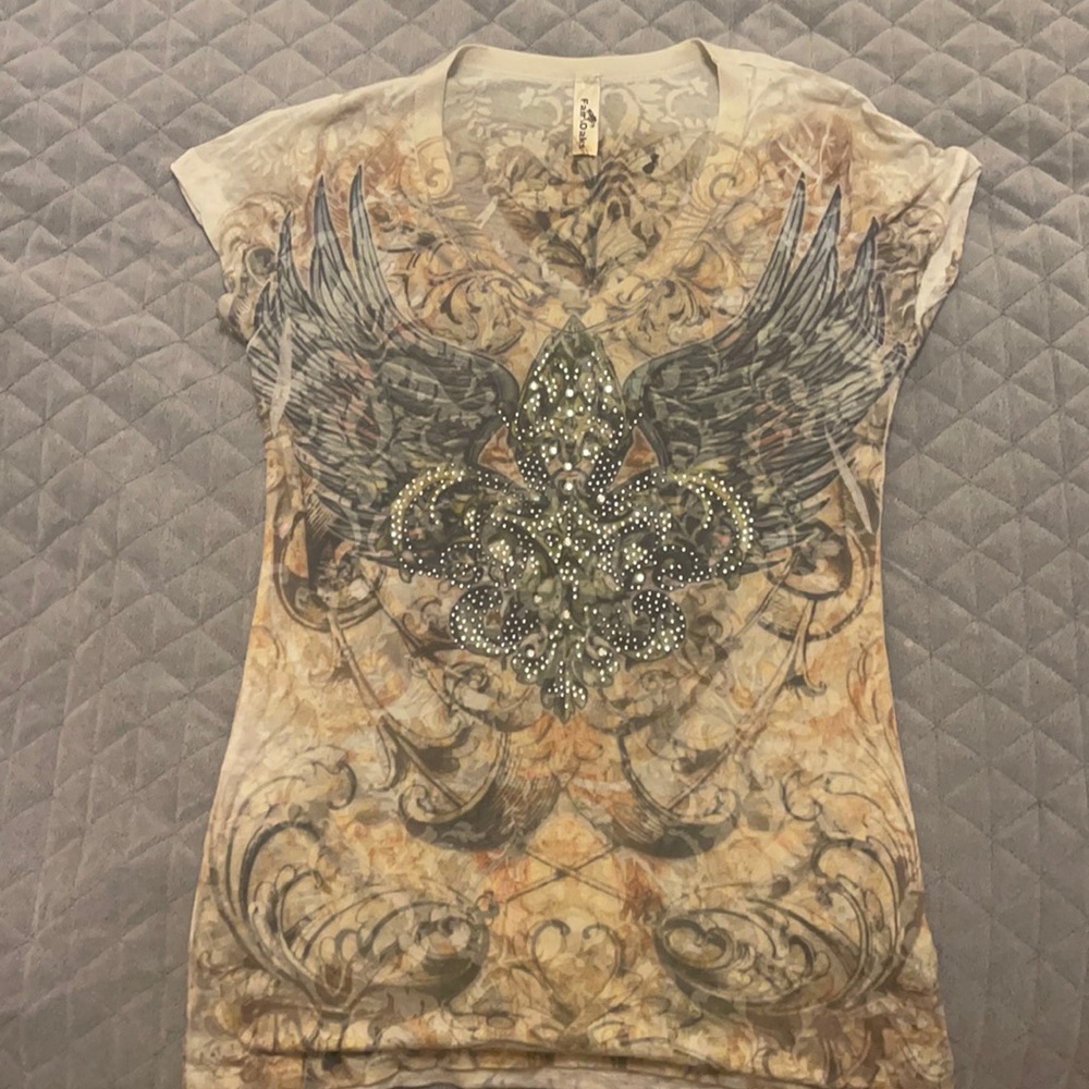 BNWOT Fair Oaks Women’s Jeweled Tshirt